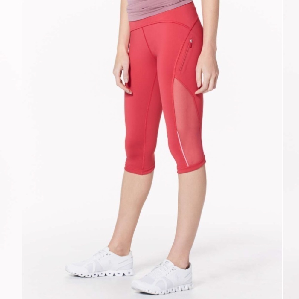 Lululemon || Sun‎ Runner Crop 17" Mesh Fuchsia Pink
